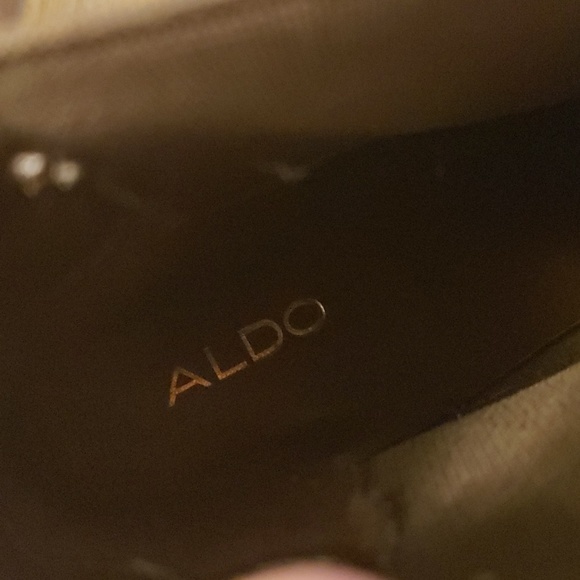 👢 ALDO Distressed Boots - Picture 8 of 9